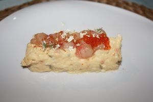 local-de-ensayo-catering-premier ENSALADILLA de gamba roja local de ensayo en Premier