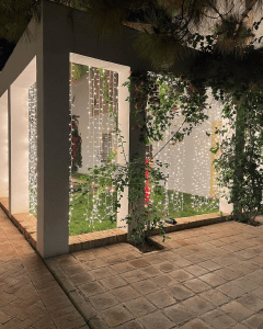 iluminación con cortinas en finca siempre verde